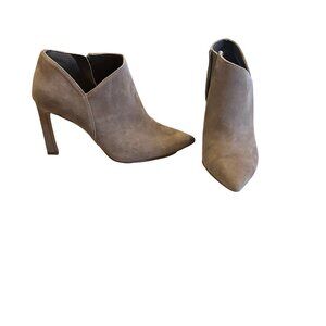 Vince Camuto Ankle Boots Women's Size 8 1/2 - like new!